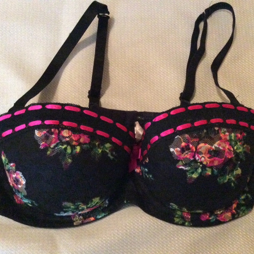 Sexy Lace overlay Wired Bra | Size 36C | Black with a Floral Design | Hot Pink